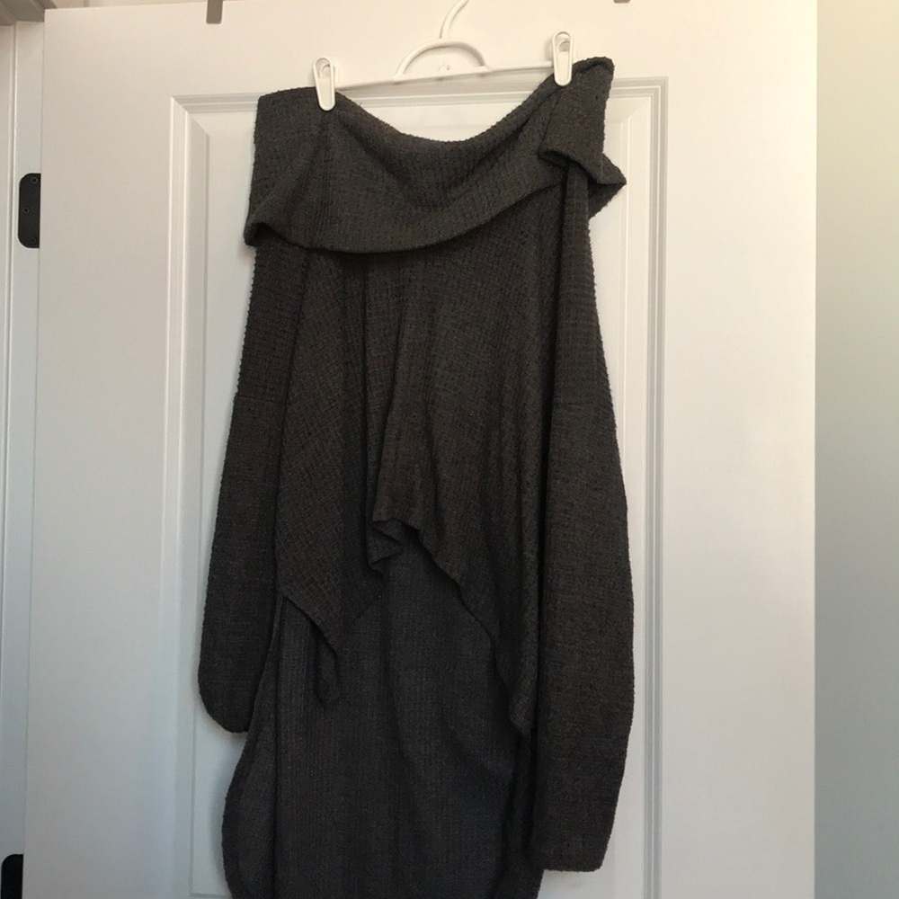Multi way wear grey sweater with high low back